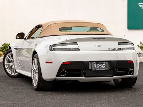 Used 2013 Aston Martin V8 Vantage S RWD image 3
