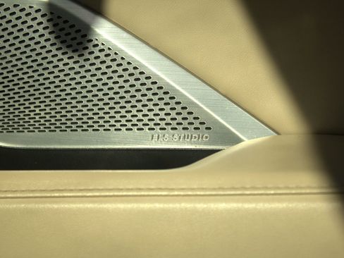 Used 2023 Acura MDX SH-AWD w/Technology Pkg Sport image 36