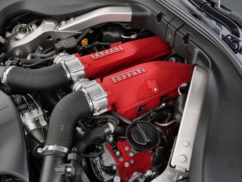 Certified 2024 Ferrari Roma Spider RWD image 36