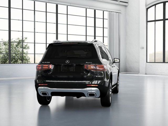 Used 2026 Mercedes-Benz GLB 250 4MATIC image 24
