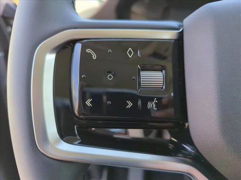 New 2024 Land Rover Discovery Sport S image 11