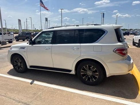 Used 2019 Nissan Armada Platinum w/ Captain's Chairs Package RWD image 4