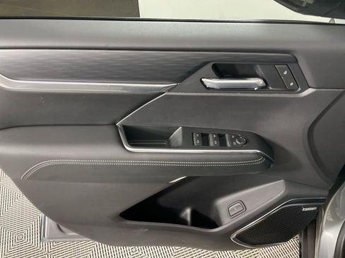 New 2025 GMC Acadia Elevation image 22