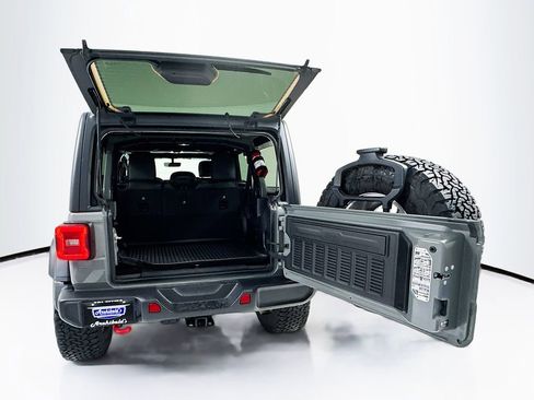 Used 2023 Jeep Wrangler Unlimited Rubicon w/ Xtreme 35 Tire Package AWD/4WD image 26