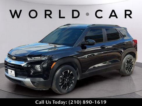 Used 2023 Chevrolet TrailBlazer LT FWD image 3