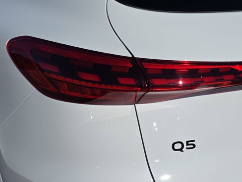 New 2025 Audi Q5 Premium Plus image 34