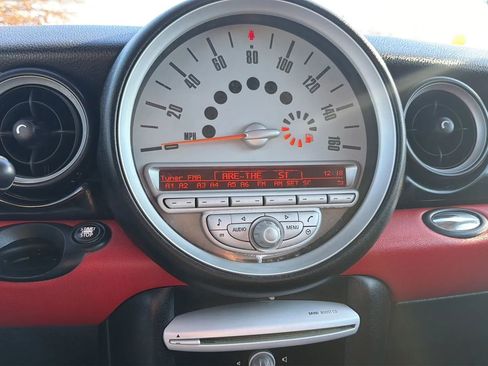 Used 2010 MINI Cooper Clubman S image 12