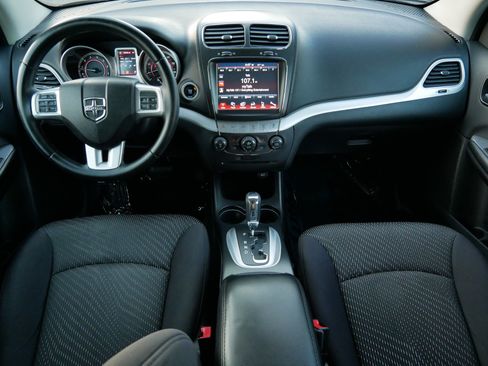 Used 2013 Dodge Journey SXT w/ Flexible Seating Group image 10