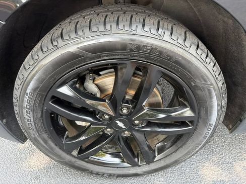 Used 2020 Chevrolet Equinox LT w/ Midnight Edition FWD image 11