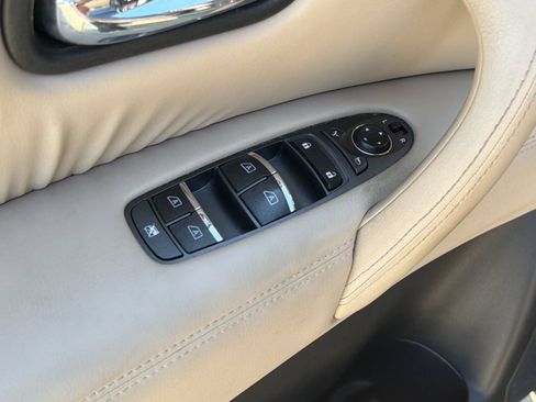 Used 2018 Nissan Armada Platinum w/ Interior Lighting Package RWD image 14