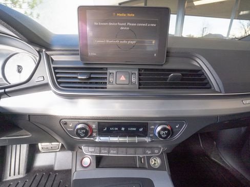 Used 2019 Audi SQ5 Premium w/ Convenience Package image 11