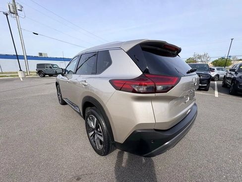 Used 2023 Nissan Rogue SL AWD/4WD image 10