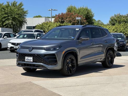 New 2026 Volkswagen Tiguan SE R-Line AWD/4WD image 6