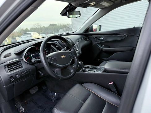 Used 2016 Chevrolet Impala LTZ FWD image 13