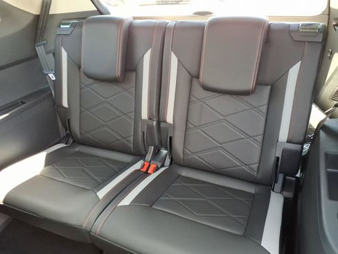 New 2026 Volkswagen Atlas Peak Edition image 15