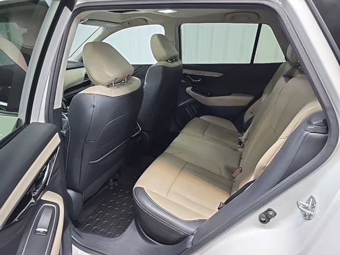 Used 2022 Subaru Outback Limited image 30