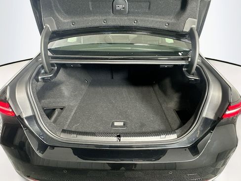 Used 2024 BMW i5 eDrive40i RWD image 31