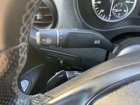 Used 2018 Mercedes-Benz Metris image 40