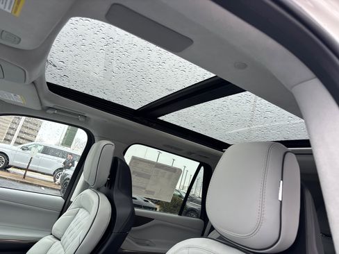 New 2026 Lincoln Navigator Black Label AWD/4WD image 25