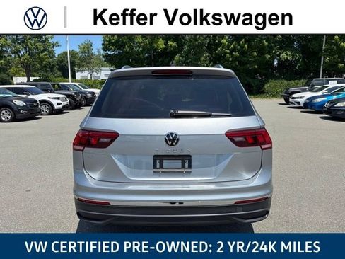 Certified 2023 Volkswagen Tiguan SE FWD image 6