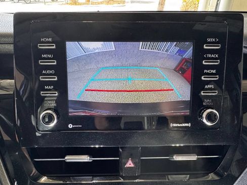 Used 2021 Toyota Camry SE FWD image 29