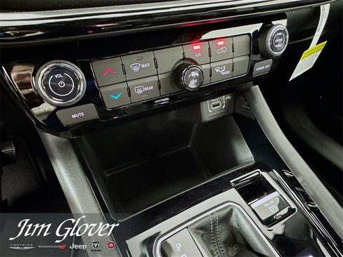 New 2026 Jeep Compass Latitude image 34
