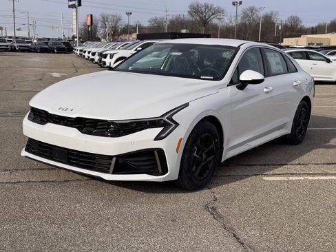New 2026 Kia K5 LXS image 8