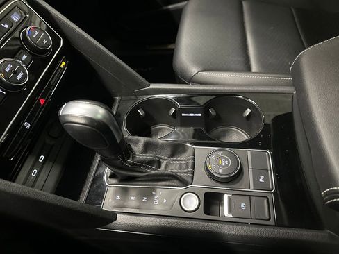 Used 2022 Volkswagen Atlas SEL image 6