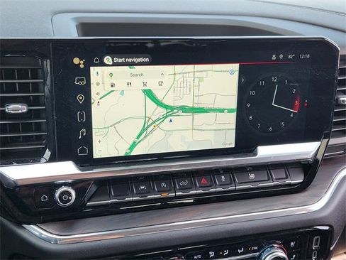 Used 2023 GMC Sierra 1500 SLT image 17