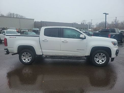Used 2022 Chevrolet Colorado LT w/ Safety Package image 9