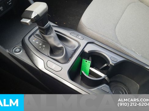 Used 2025 Kia K4 LXS image 9