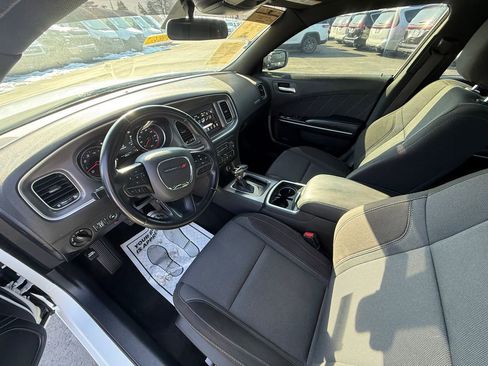 Used 2020 Dodge Charger SXT image 11