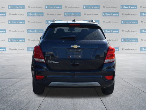 Used 2022 Chevrolet Trax LT w/ LT Convenience Package AWD/4WD image 7