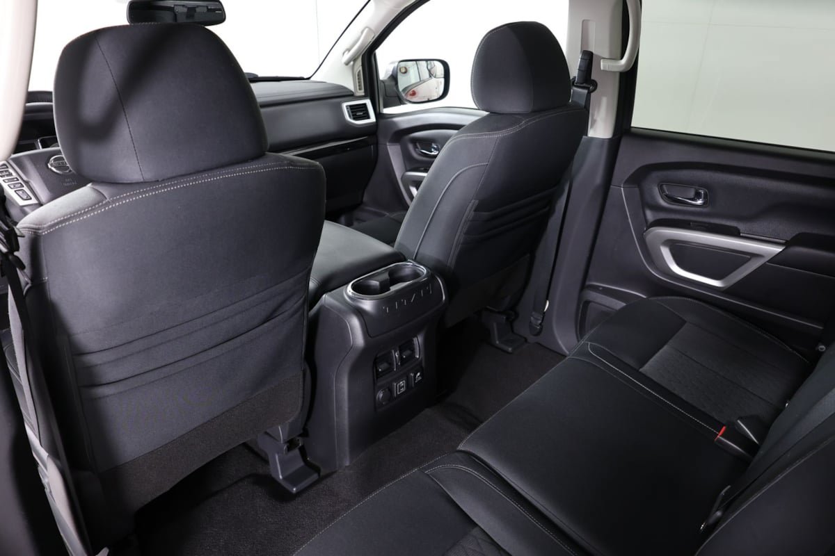 Used 2019 Nissan Titan SV w/ SV Convenience Package AWD/4WD image 46