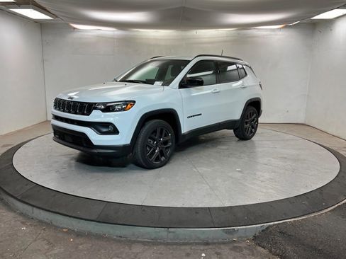New 2026 Jeep Compass Latitude image 1