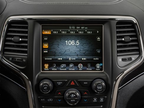 Used 2015 Jeep Grand Cherokee Overland w/ Advanced Technology Group RWD image 18
