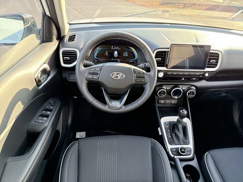 New 2026 Hyundai Venue SEL image 15