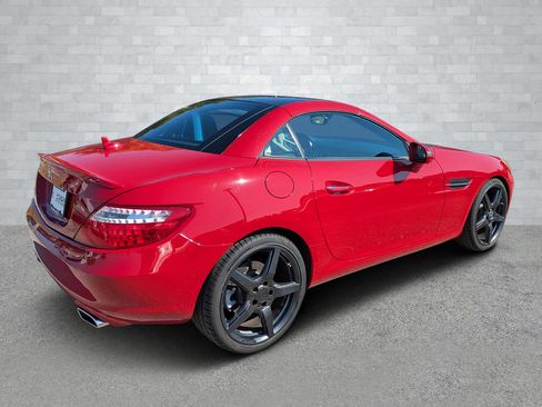 Used 2013 Mercedes-Benz SLK 250 image 5