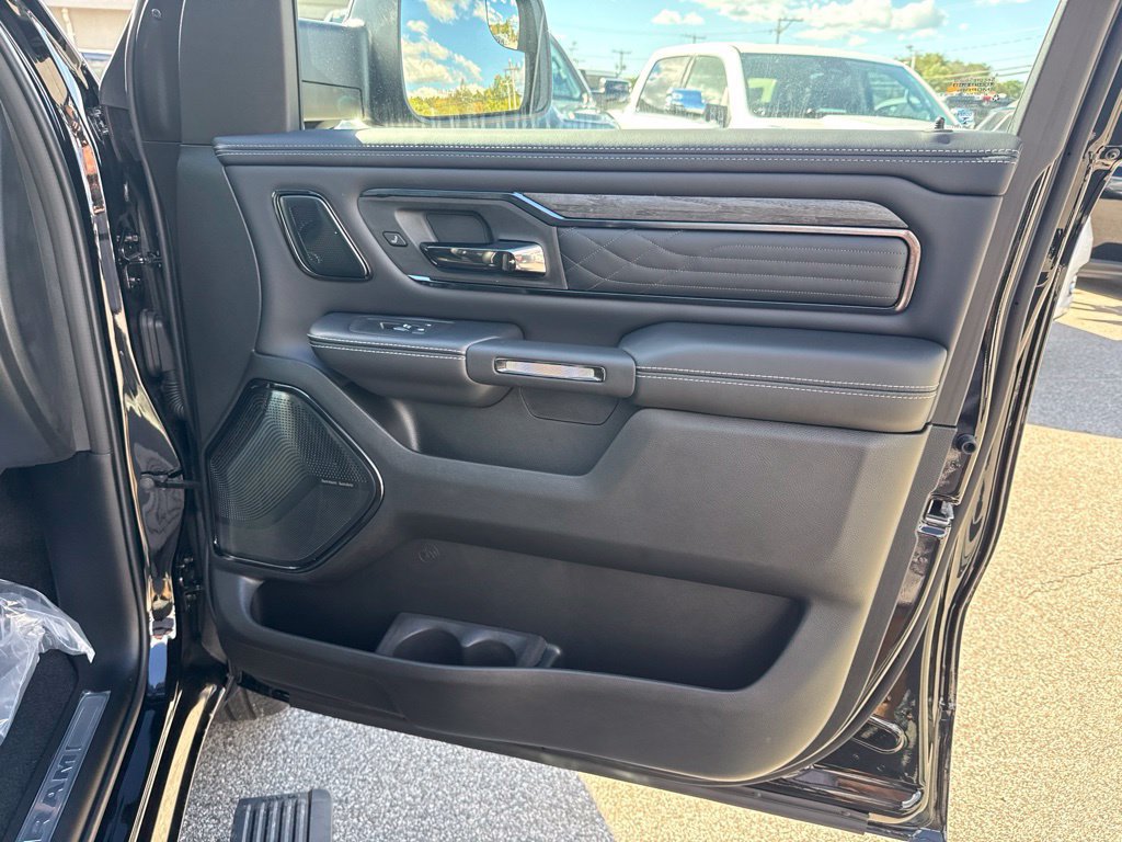 New 2027 RAM 1500 Limited AWD/4WD image 30