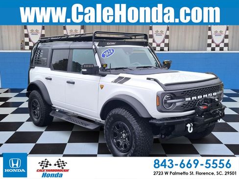 Used 2024 Ford Bronco Badlands image 1