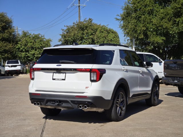 Used 2025 Ford Explorer ST w/ Sun And Sound Package AWD/4WD image 7
