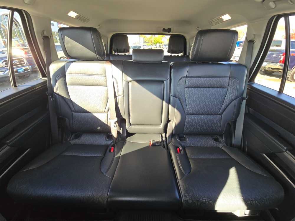 Used 2023 Toyota Sequoia Limited AWD/4WD image 18