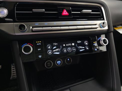 Used 2026 Genesis G70 3.3T Sport Prestige image 27