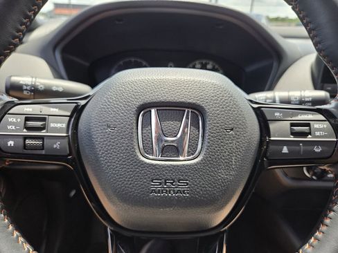 Used 2025 Honda HR-V Sport image 28