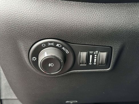 New 2026 Jeep Compass Latitude AWD/4WD image 8