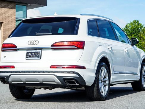 Used 2025 Audi Q7 3.0T Premium Plus AWD/4WD image 12