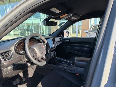Used 2025 Dodge Durango GT image 7