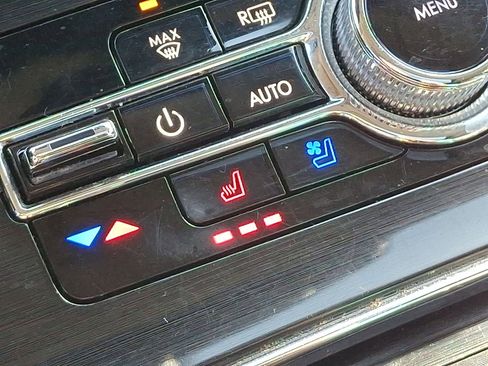 Used 2022 Lincoln Nautilus Reserve image 19