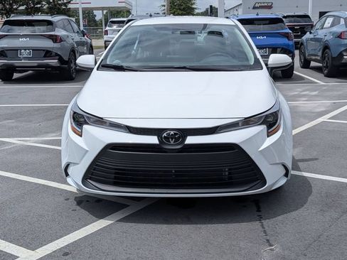 Used 2026 Toyota Corolla LE w/ LE Premium Package FWD image 8