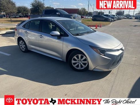 Used 2021 Toyota Corolla LE image 1